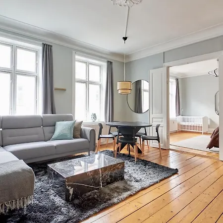 Apartment Spacious Scandinavian 3br In Vibrant Area Copenhagen