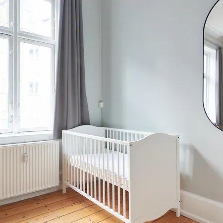 Apartment Spacious Scandinavian 3br In Vibrant Area