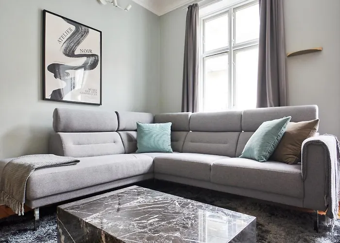 Lejlighed Spacious Scandinavian 3br In Vibrant Area *