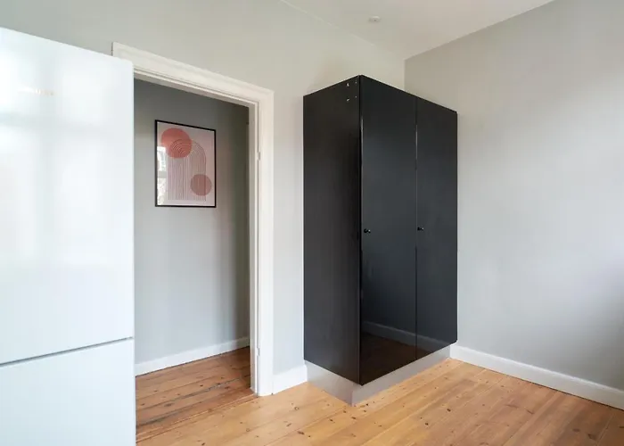 Lägenhet Spacious Scandinavian 3br In Vibrant Area